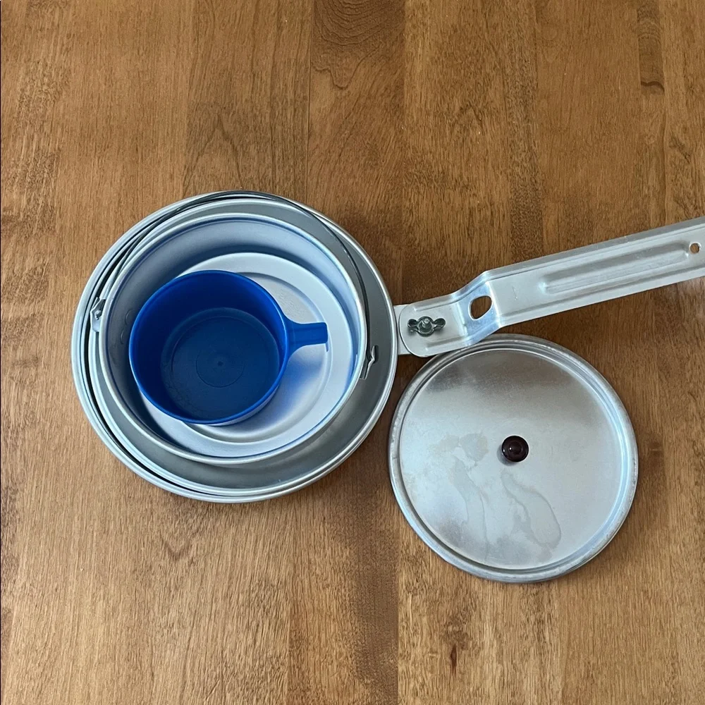Academy Broadway Mess Kit